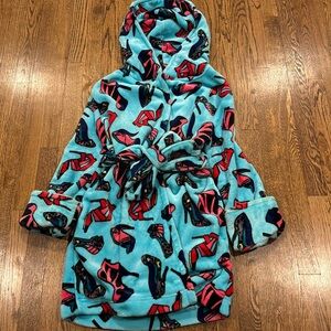 Steve Madden plush colorful aqua blue Shoe design Bathrobe size xs/s